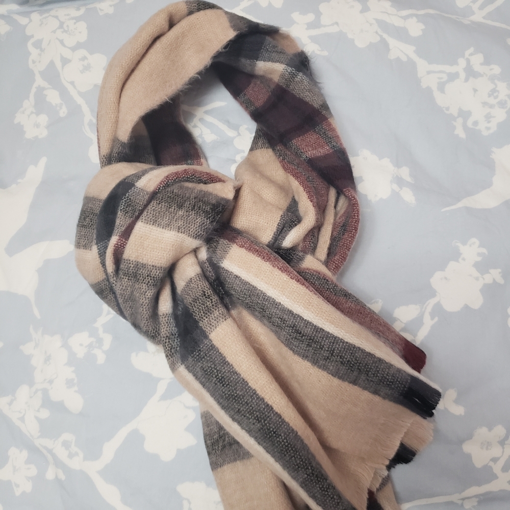 NWT Aldo Plaid Scarf